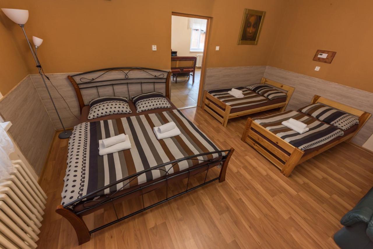 Apartmany Korenov Luaran gambar