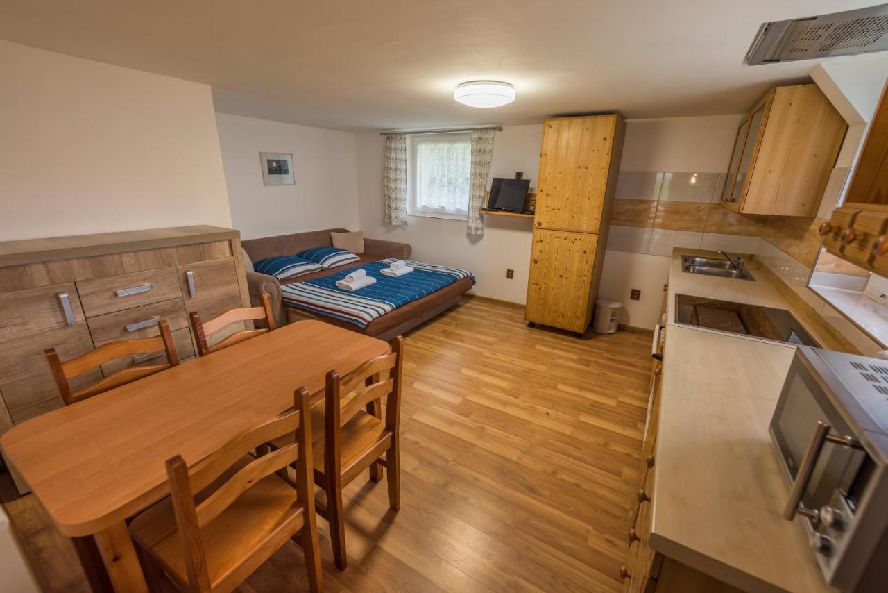 Apartmany Korenov Luaran gambar