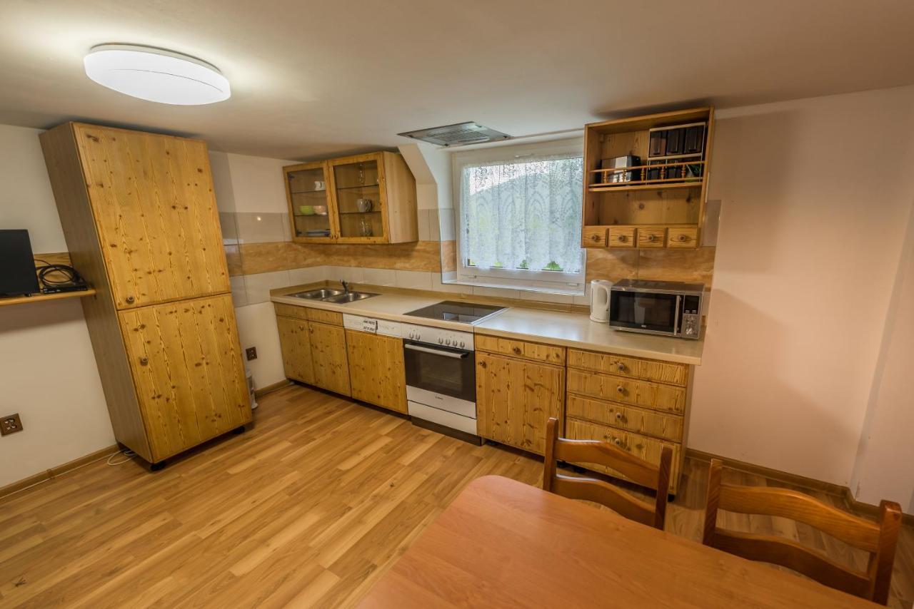 Apartmany Korenov Luaran gambar