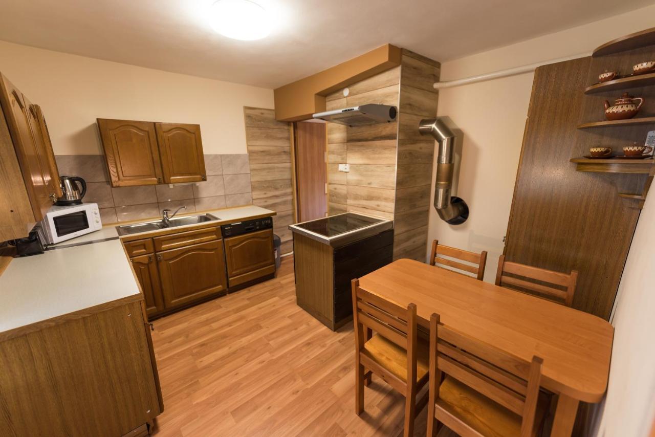 Apartmany Korenov Luaran gambar
