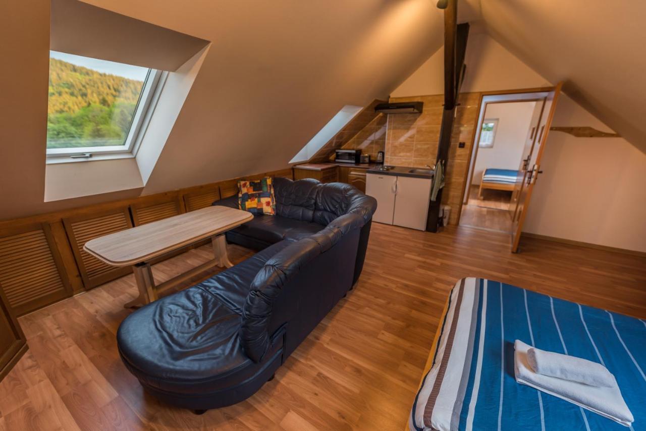 Apartmany Korenov Luaran gambar
