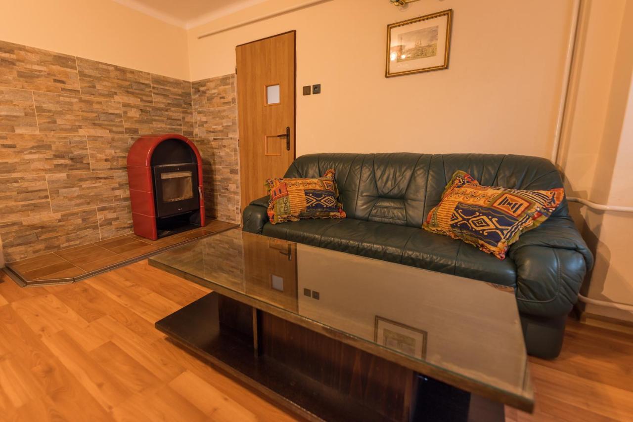 Apartmany Korenov Luaran gambar